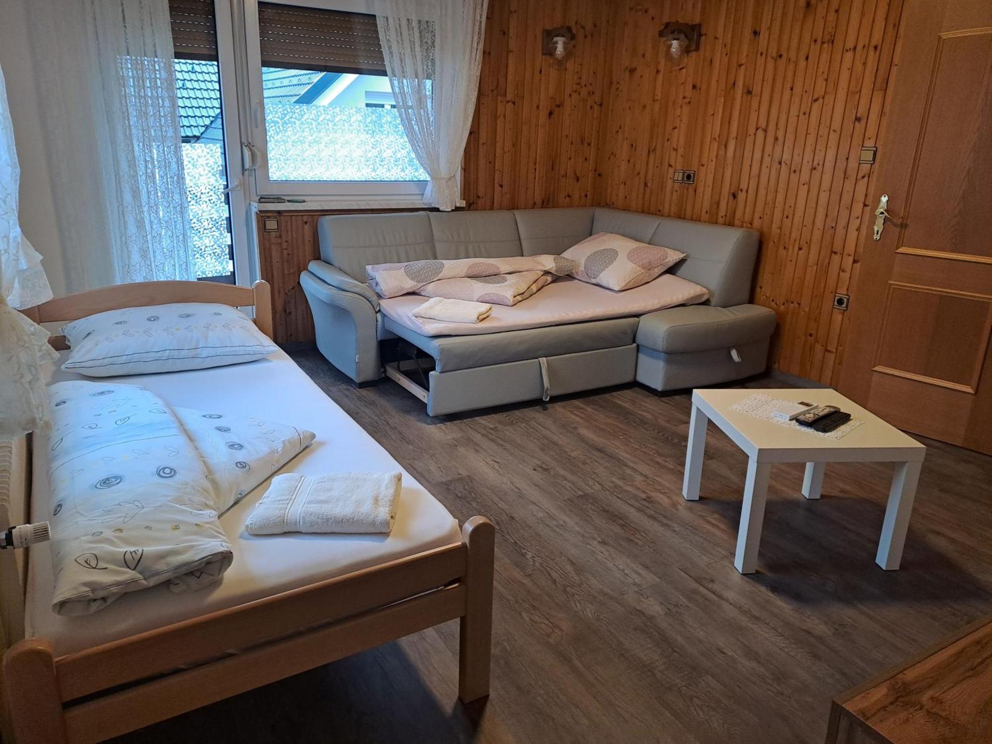 Kiara Rooms Jesenice Exterior foto